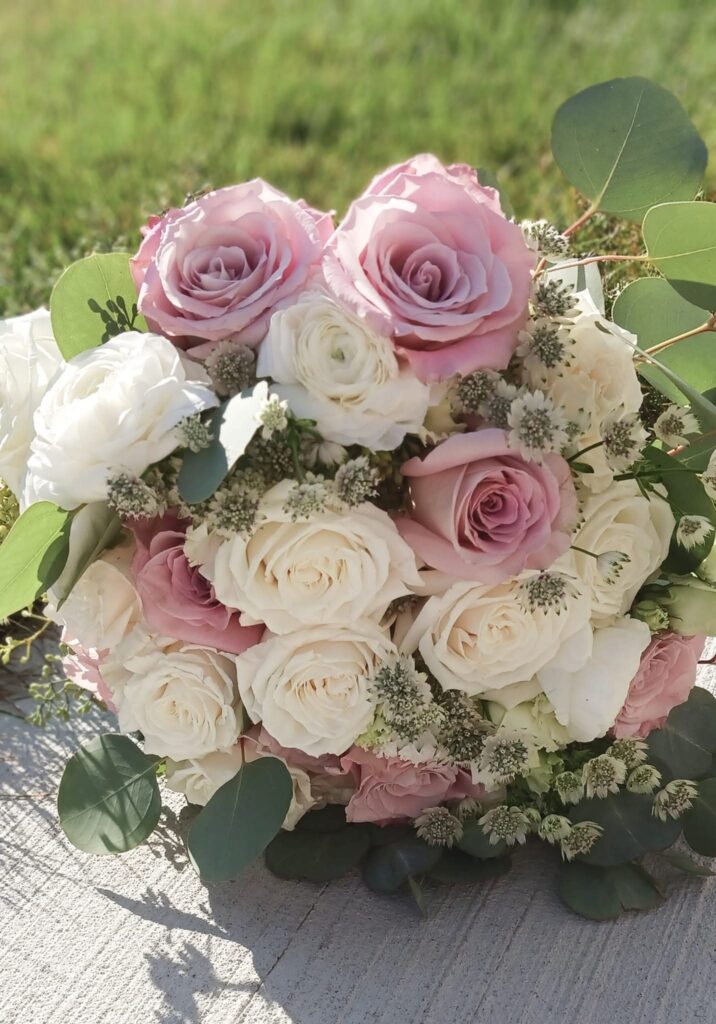 White and pink roses - prom and homecoming